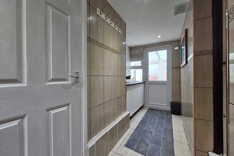 undefined, Basildon Avenue, Clayhall IG5