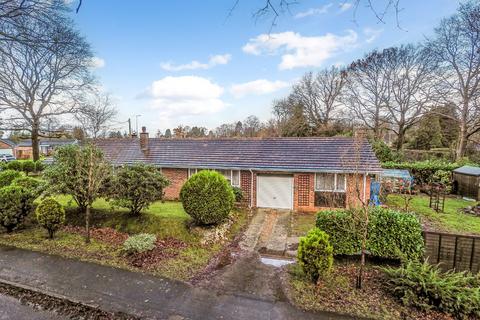 4 bedroom bungalow for sale, Fairfield Green, Four Marks, Alton, Hampshire