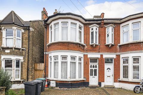 4 bedroom terraced house for sale, Broadwater Road, Tottenham, London, N17