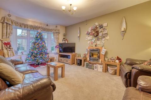 12 Barnard Close, Rednal, Birmingham, B45 9SZ