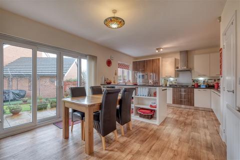 12 Barnard Close, Rednal, Birmingham, B45 9SZ