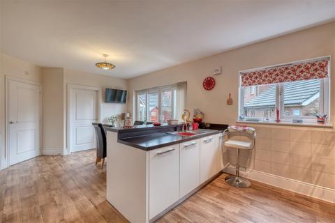 12 Barnard Close, Rednal, Birmingham, B45 9SZ