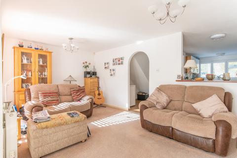 17 Copers Cope Road, Beckenham, BR3 1NE
