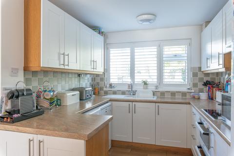 17 Copers Cope Road, Beckenham, BR3 1NE