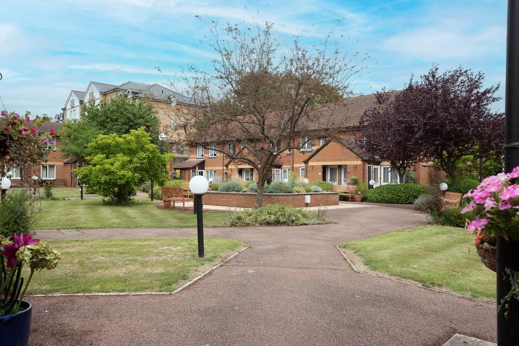 Beck Court, Beckenham BR3 1 bed for sale £148,995