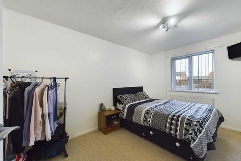 2 bedroom semi-detached bungalow for sale - Upper Abbotts Hill, Aylesbury HP19