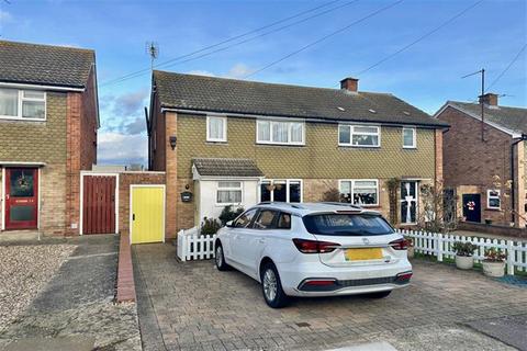 2 bedroom semi-detached house for sale, Alexander Road, Braintree, CM7