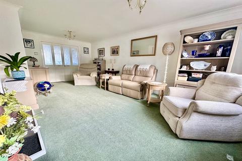 22 Alexander Road, Braintree, CM7 5UH