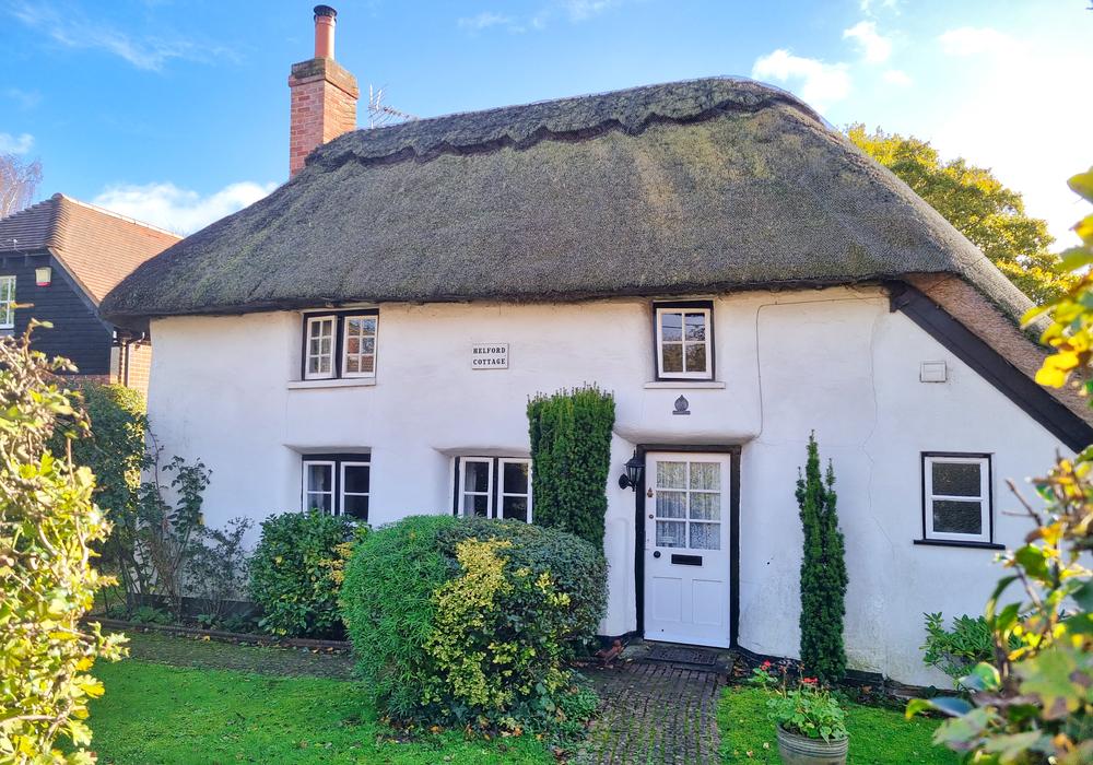 Calmore Road, Calmore SO40 2 bed cottage for sale £425,000