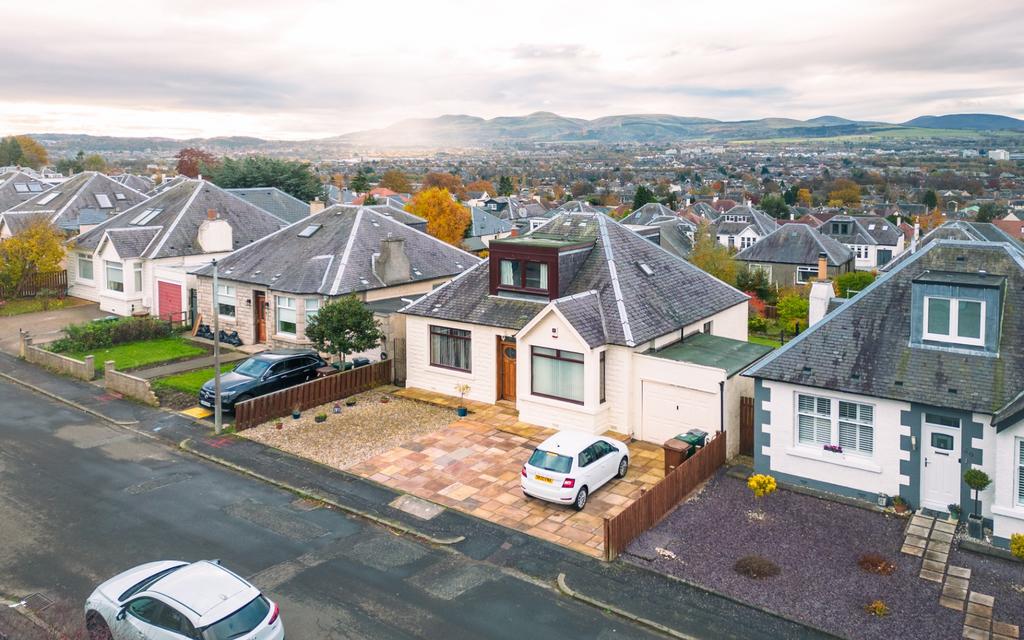 Hillview Road, Corstorphine, Edinburgh, EH12 4 bed detached house for