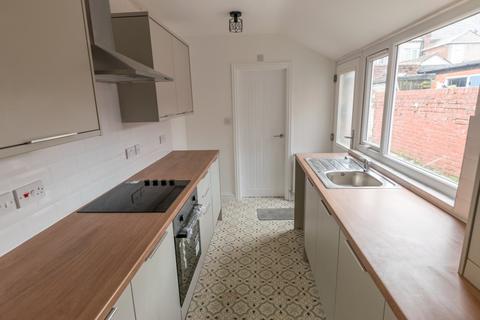 2 bedroom terraced house to rent, Manners Gardens, Whitley Bay NE25