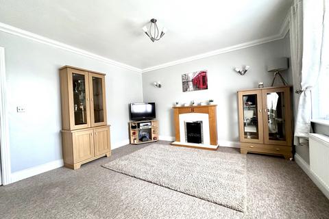 2 bedroom flat for sale, Winfarthing Court, Ship Lane, Ely, Cambridgeshire