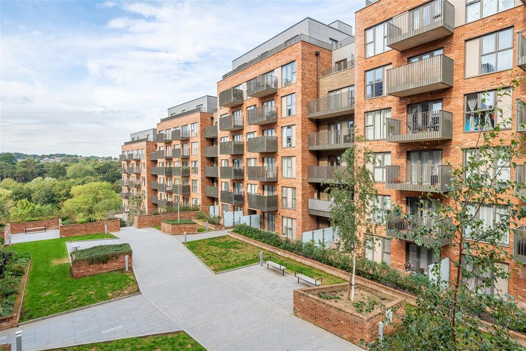 Maidstone ME14 1 bed apartment for sale £220,000