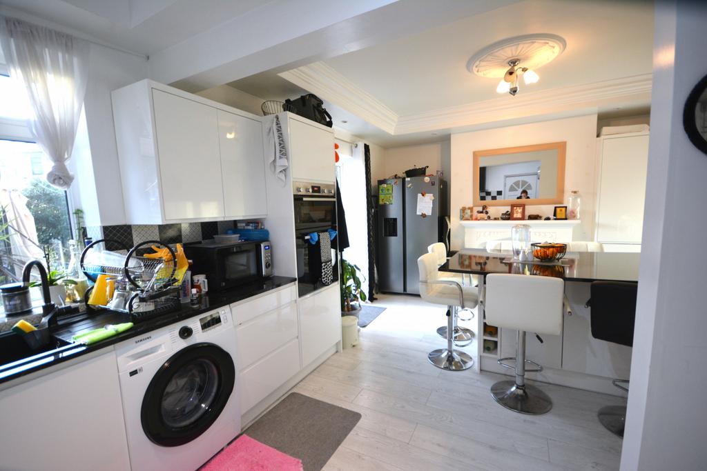 Egerton Road, Whitefield, M45 7FU 3 bed semidetached house for sale