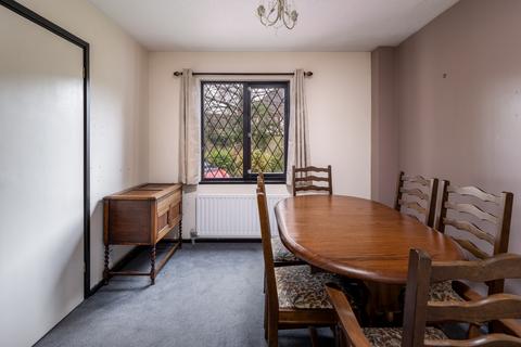 3 bedroom detached house for sale - Ewelands, Horley, Surrey, RH6