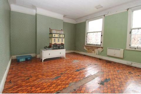 13 Stanmore Road, Leeds, LS4 2RU