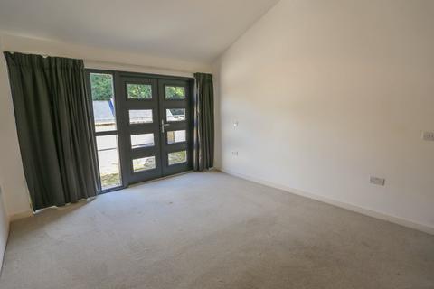 3 bedroom house to rent, Kinderlee Way, Chisworth, Glossop, Derbyshire, SK13
