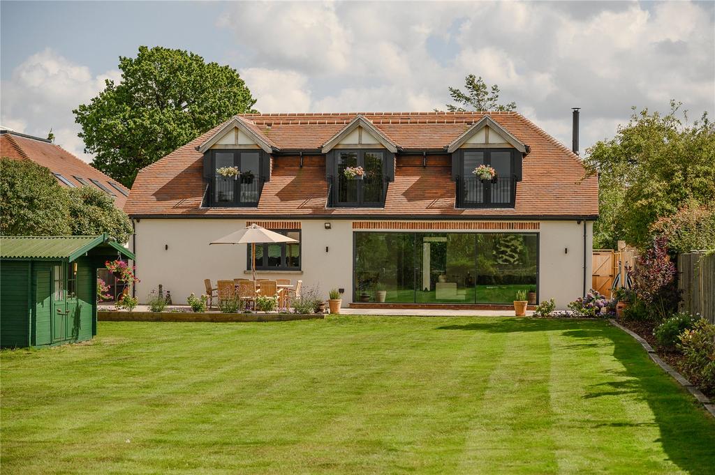 Rear Aspect
