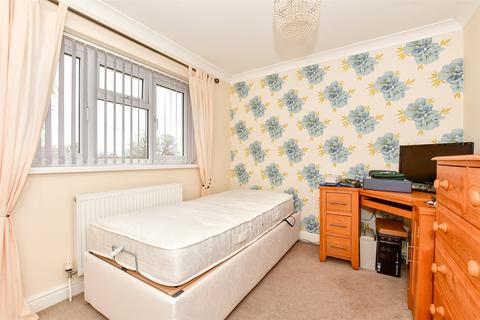 22 Waterside, Willesborough, Ashford, TN24 0AX