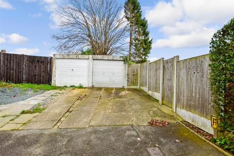 22 Waterside, Willesborough, Ashford, TN24 0AX