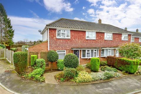 22 Waterside, Willesborough, Ashford, TN24 0AX