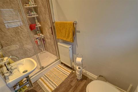 77 Dudley Road, Clacton-on-sea, CO15 3DJ