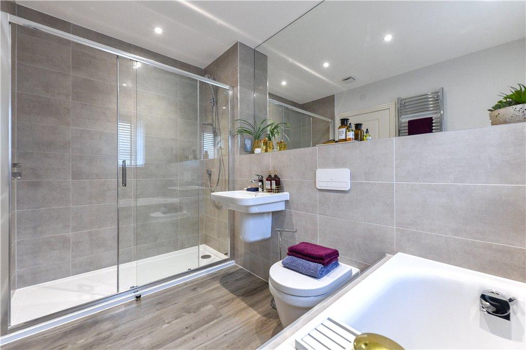 En Suite 1