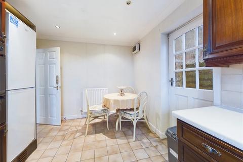 10 Holborn Drive, Ormskirk, L39 3QL