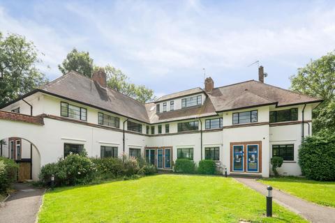 3 bedroom flat for sale, Popes Avenue, Twickenham, TW2