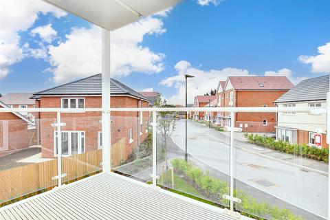 1 bedroom ground floor flat for sale, Limestone Road, Chichester, West Sussex