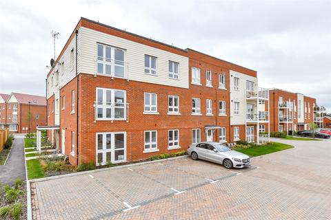 1 bedroom ground floor flat for sale, Limestone Road, Chichester, West Sussex