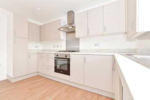 2 bedroom apartment for sale, Limestone Road, Chichester, West Sussex