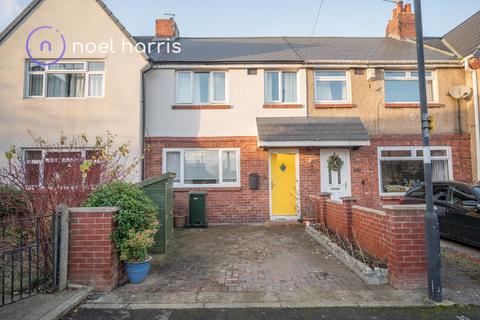 3 bedroom terraced house for sale, Lynmouth Place, High Heaton, NE7