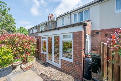 3 bedroom terraced house for sale, Lynmouth Place, High Heaton, NE7