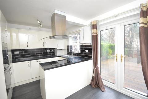 3 bedroom semi-detached house for sale, Thirlmere Close, Leeds, West Yorkshire