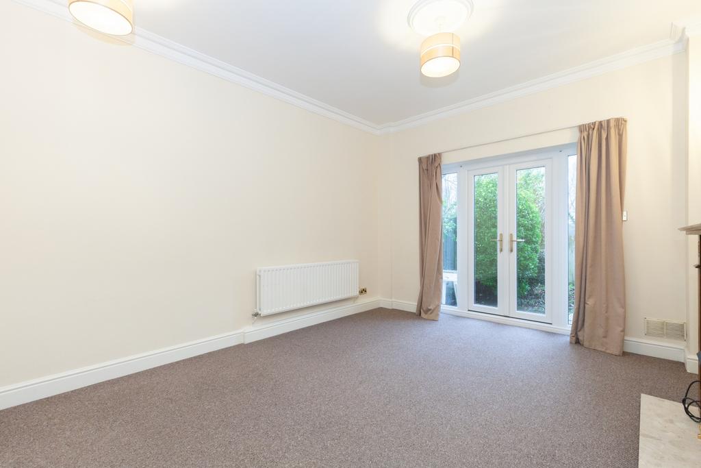 Plater Drive, Oxford, Oxfordshire, OX2 2 bed terraced house £1,700 pcm (£392 pw)