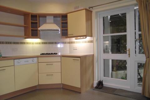 2 bedroom flat to rent, Falmouth Road, Truro, TR1