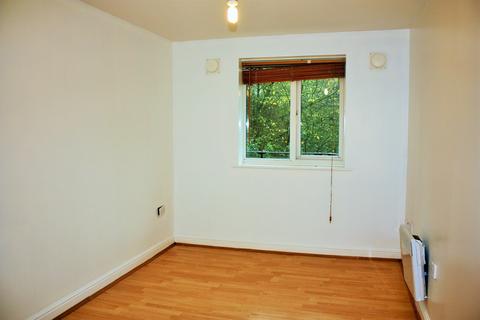 2 bedroom apartment for sale, Glebelands Close, High Road, North Finchley N12