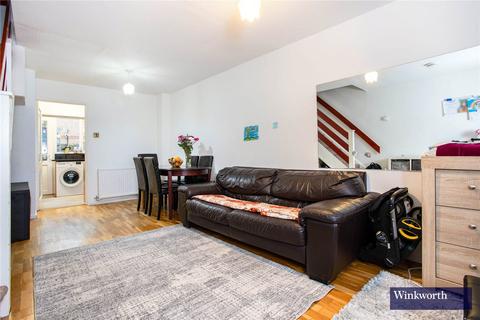 2 bedroom terraced house for sale, Kenmore Avenue, Harrow, Middlesex, HA3