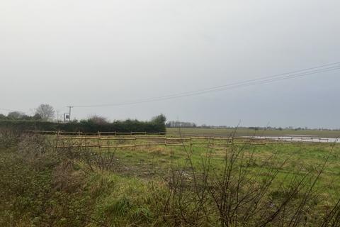 Land for sale, Seadyke Bank, Wisbech St. Mary, Wisbech