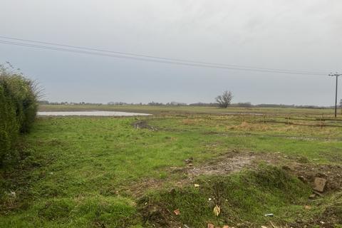 Land for sale, Seadyke Bank, Wisbech St. Mary, Wisbech