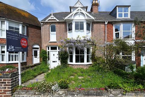 4 bedroom end of terrace house for sale, Ferry Road, Rye, East Sussex TN31 7DJ