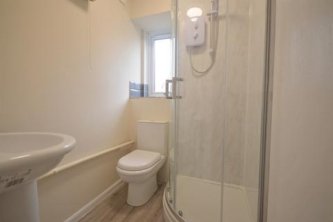 1 bedroom flat to rent, Wallis Way, Horsham, RH13