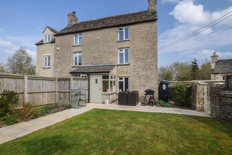 3 bedroom semi-detached house to rent, Gaston Lane, Sherston