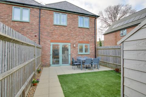 3 bedroom semi-detached house for sale, WALTHAM CHASE
