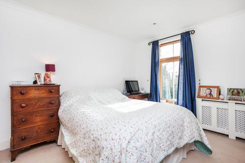 5 Thistledown Close, Winchester, SO22 5HZ