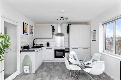 3 bedroom apartment to rent, Upper Bognor Road, Bognor Regis, West Sussex, PO21