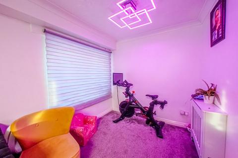 82 Battery Road, London, SE28 0JU