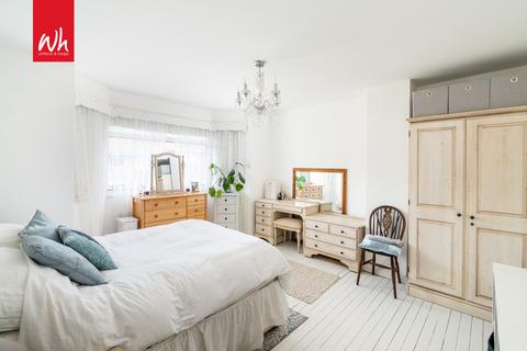 70 Ashurst Road, Brighton, BN2 4PH