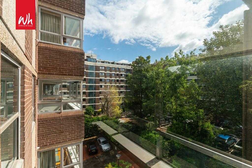 Eaton Gardens, Hove 2 bed flat for sale £325,000